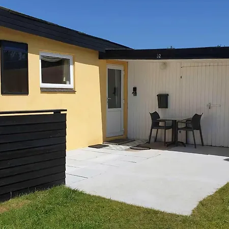 Cozy Summer House In Vakantiehuis Løkken