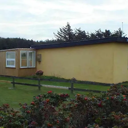Cozy Summer House In *