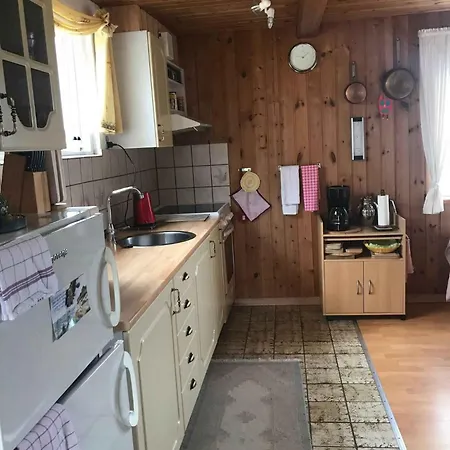 Vakantiehuis Cozy Summer House In *
