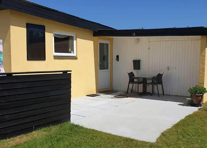 Cozy Summer House In Ferienhaus Løkken